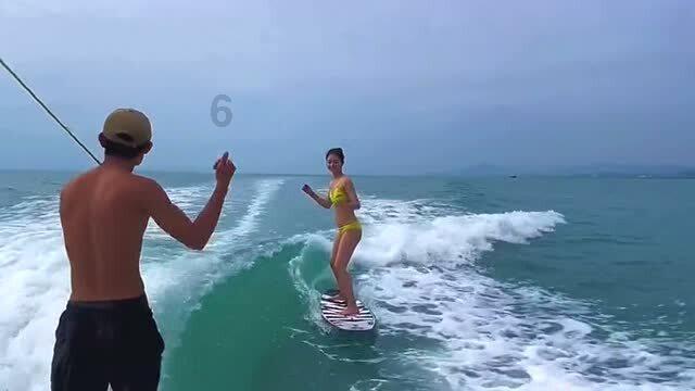 飞扬的独眼鸟